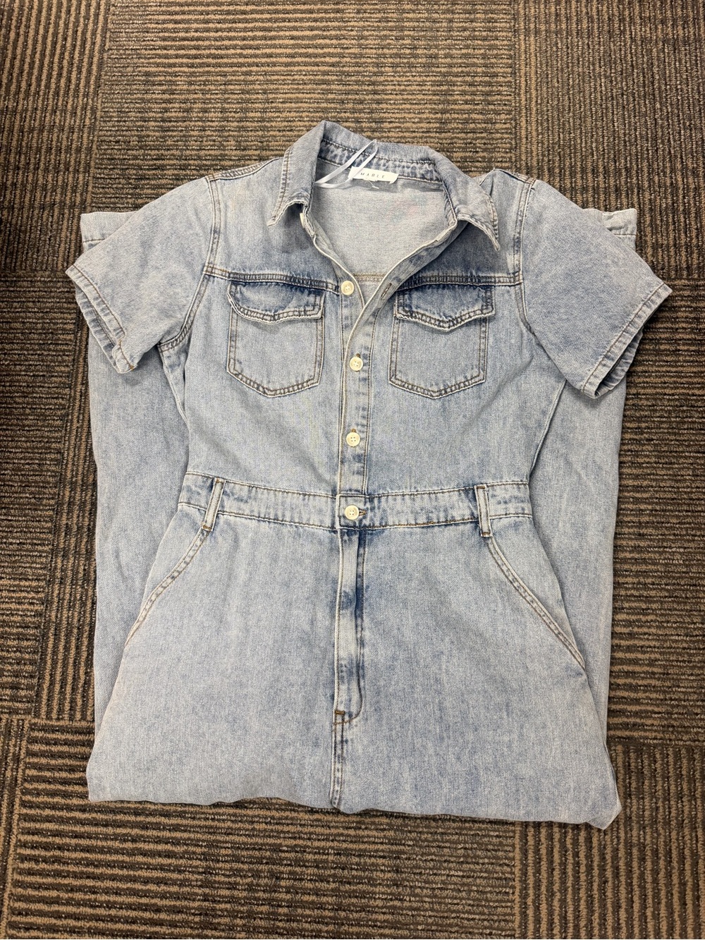 NEW Ladies Mable Light Wash Denim Short Sleeve Jumpsuit Sz Medium
